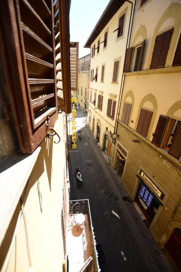 Vicky Apartment Firenze Bagian luar foto
